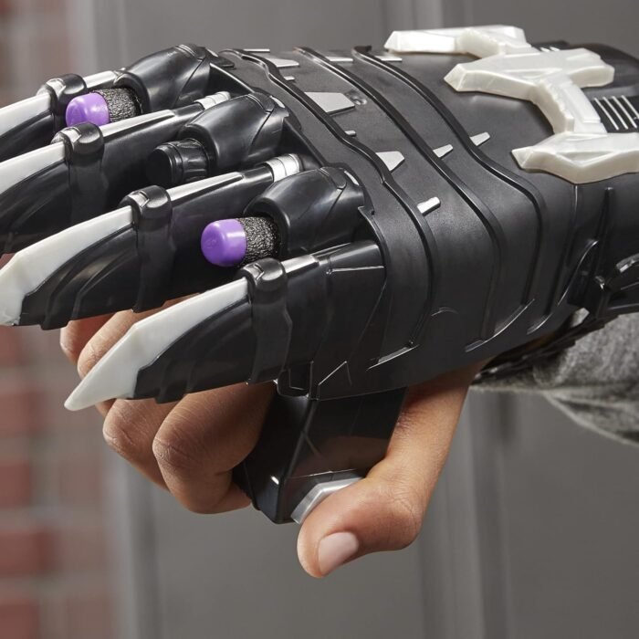 Marvel: Nerf Power Moves - Black Panther Power Slash Claw Dark Blaster & 3 Darts By Hasbro - Image 2