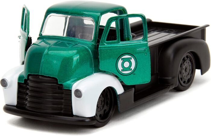 DC Comics: Green Lantern - 1952 Chevrolet COE Pickup 1:32 Scale Die-Cast Car & 1.65" Two Face Die-Cast Figure By Jada Toys - Image 3